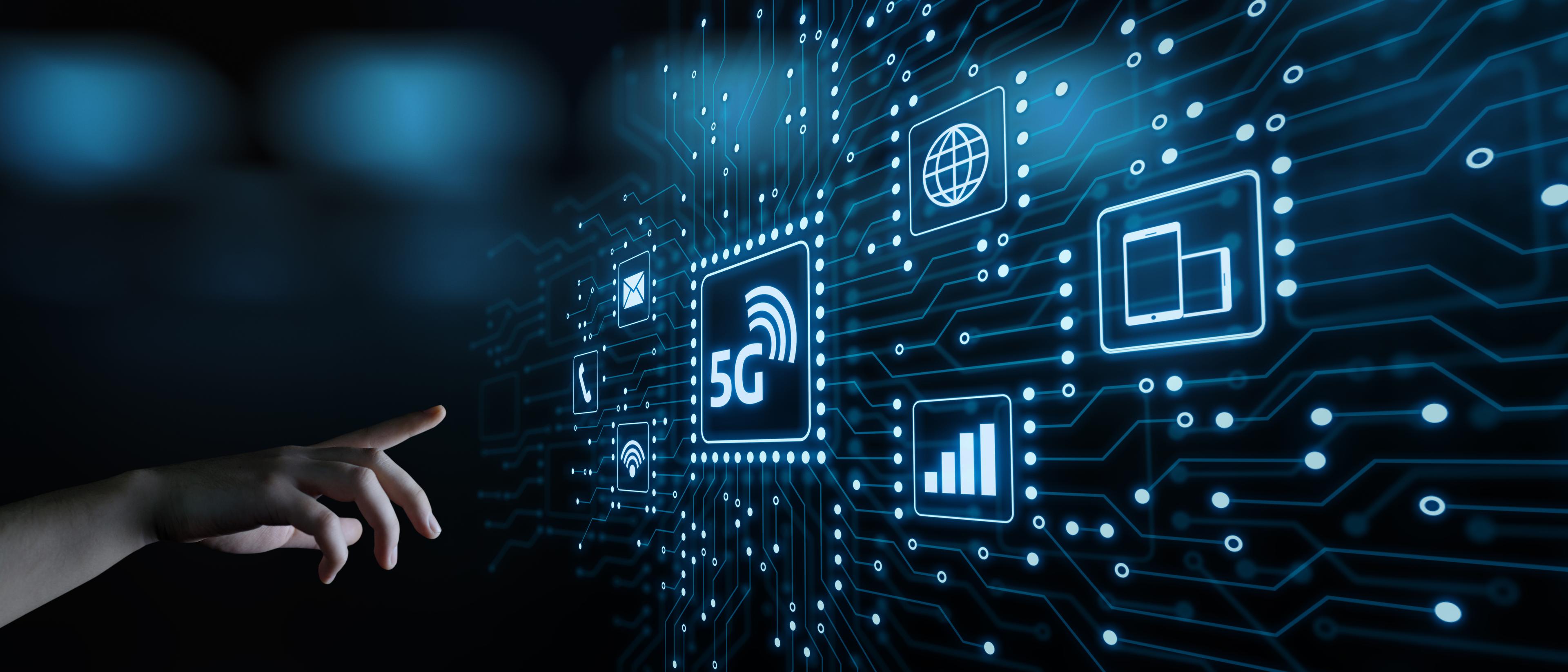 Mano apunta símbolo 5G