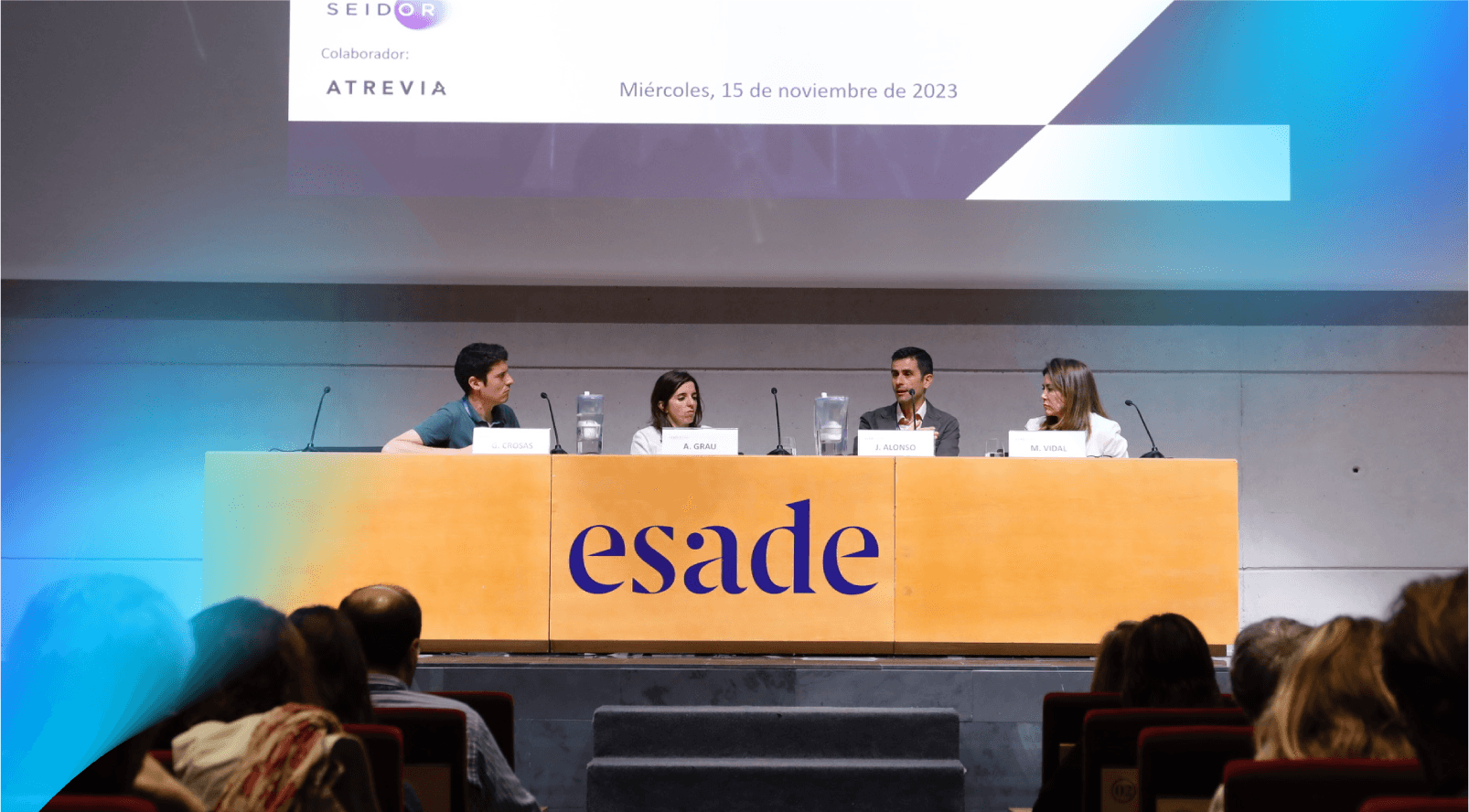 mesa de ponencias esade