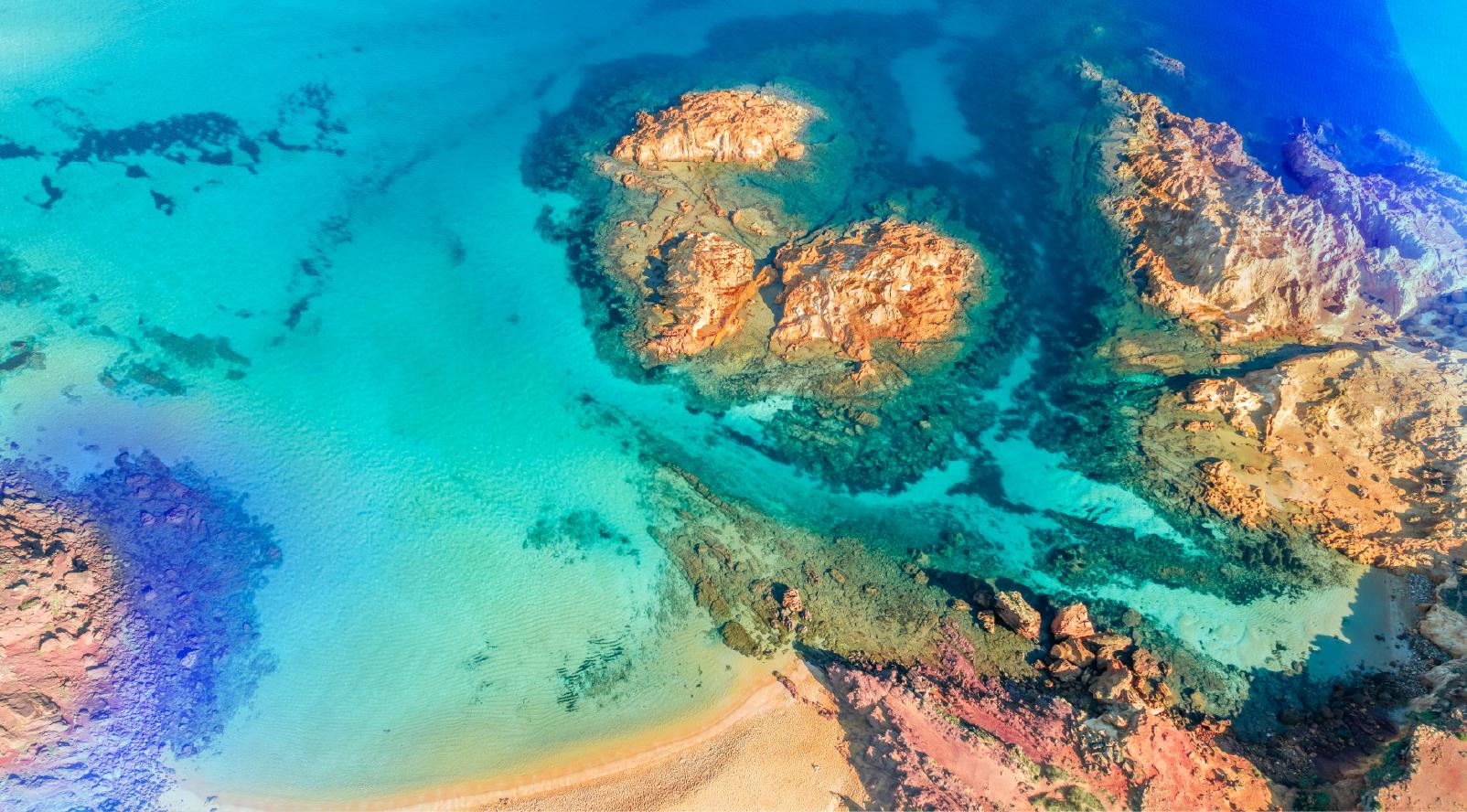 vista de una playa desde arriba