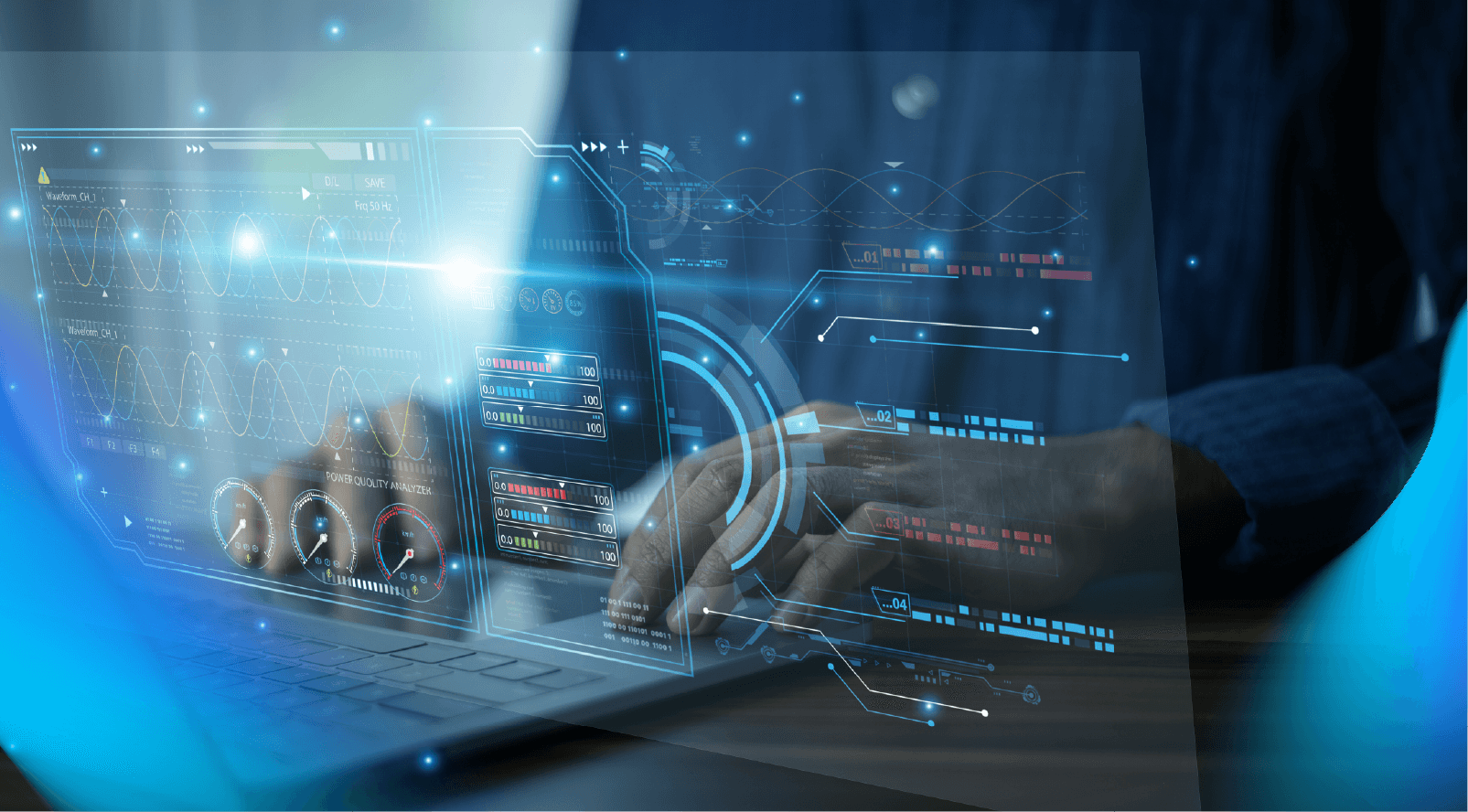 persona escribiendo en portátil